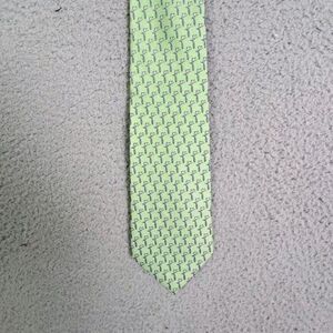 VINEYARD VINES MENS SILK TIE LIME GREEN WITH BIRDS